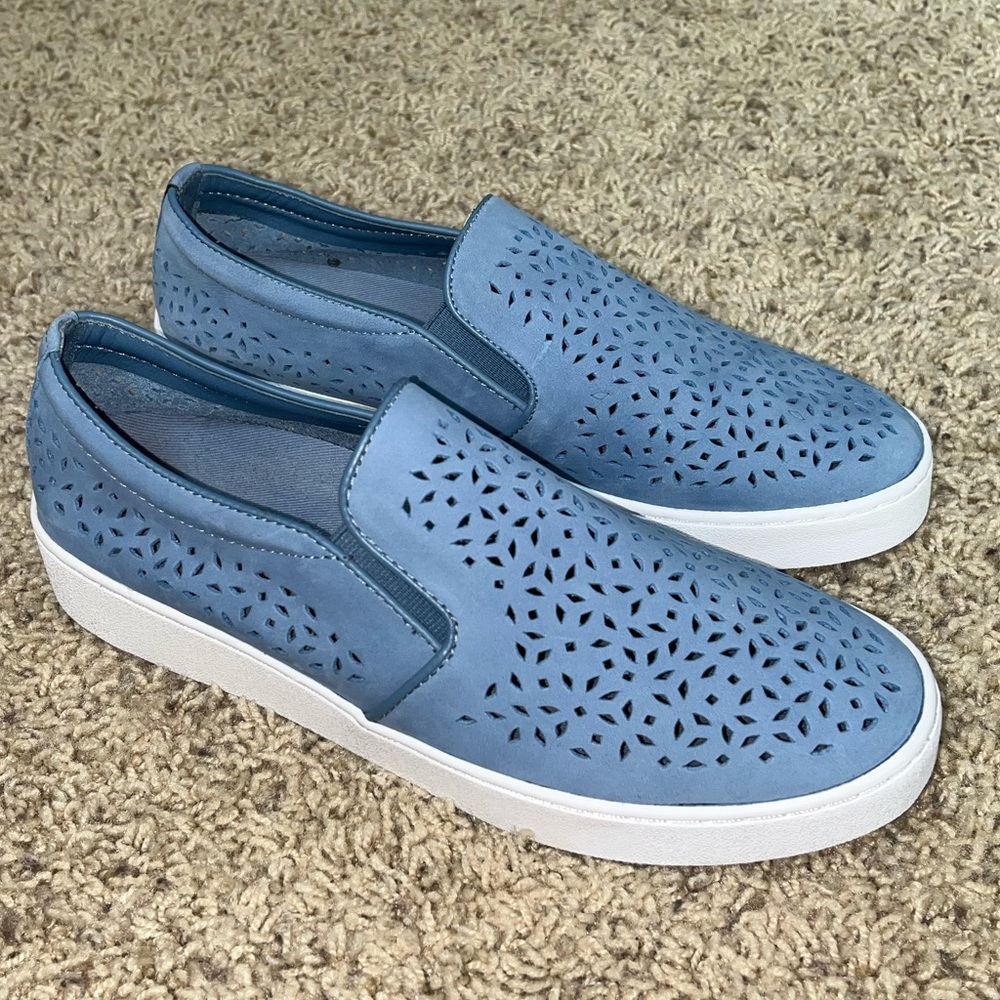 Vionic Perforated Slip-On Sneakers in Light Blue with White Sole Women’s 8